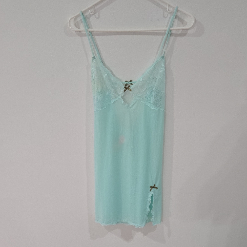 Victoria's Secret Sz S/P Lace Trim Light Blue Chemise